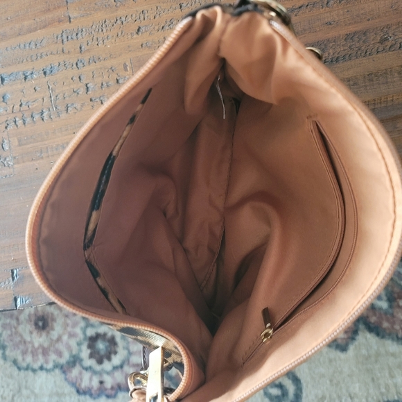 Boutique leopard print crossbody bag - Picture 4 of 5